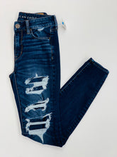 Load image into Gallery viewer, American Eagle Womens Denim Size 3/4 (27)
