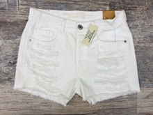 Load image into Gallery viewer, American Eagle Shorts Size 0
