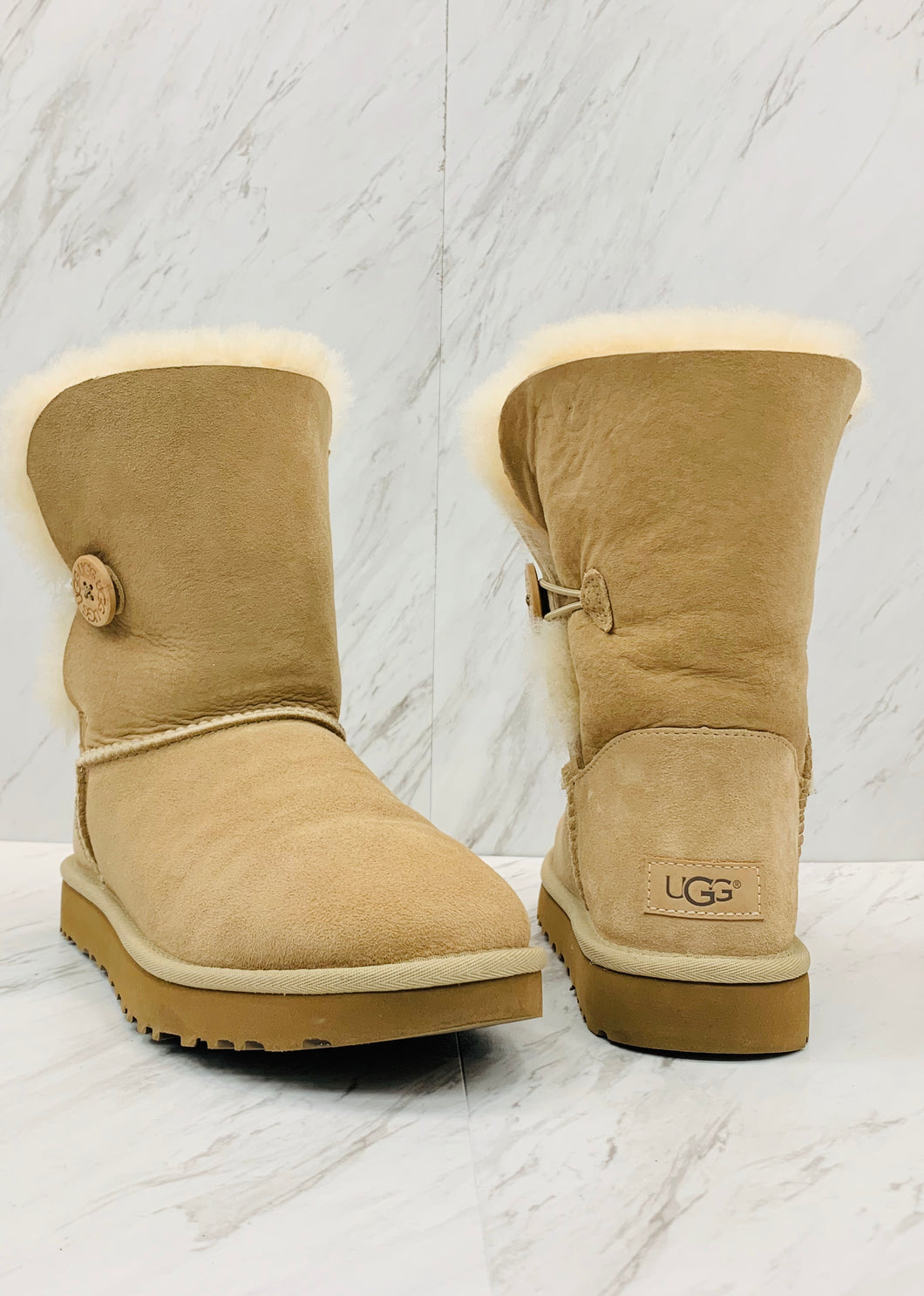 Uggs Boots Syn Women's 10