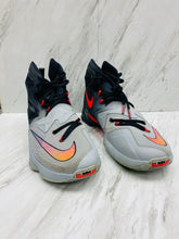 Load image into Gallery viewer, Nike Athletic Shoes Mens 12
