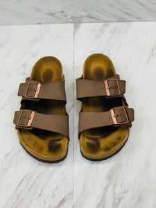 Birkenstock (Shoes) Sandals 8.5-1ADF02A7-062D-4992-ADD2-F8604DA2AF0B.jpeg