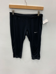 Nike Athletic Capris Pants Size Medium