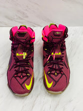 Load image into Gallery viewer, Nike Athletic Shoes 12-F16E6177-97FD-4BE1-81FA-3FD43EF947F7.jpeg
