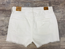 Load image into Gallery viewer, American Eagle Shorts Size 0
