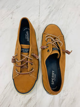 Load image into Gallery viewer, Sperry Casual Shoes 7-47FD798C-FFBB-4BFE-9C20-A2F700DB9E46.jpeg
