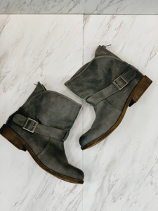 Boots Womens 11